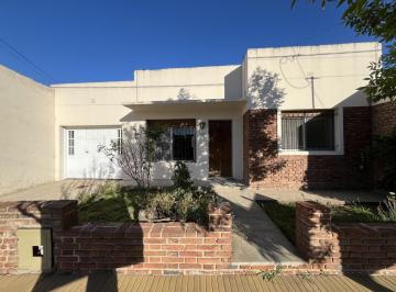 Casa · 108m² · 5 Ambientes · 1 Cochera · Casa en Venta en San Andres de Giles