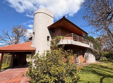 Casa · 234m² · 6 Ambientes · 1 Cochera · Club de Campo Pilar del Lago