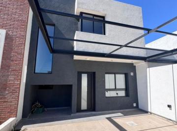 Casa de 10 ambientes, Córdoba · Duplex 3 Dorm. en Docta Boulevard