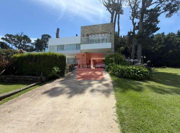 Casa · 225m² · 4 Ambientes · Casa en Venta Sierra de Los Padres