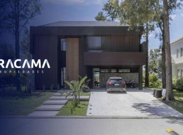 Casa · 265m² · 5 Ambientes · 2 Cocheras · Casa en Alquiler en Saint Thomas Oeste - Canning