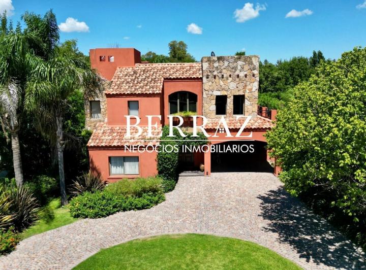 Casa en venta en Estancias del Pilar · 5 ambientes