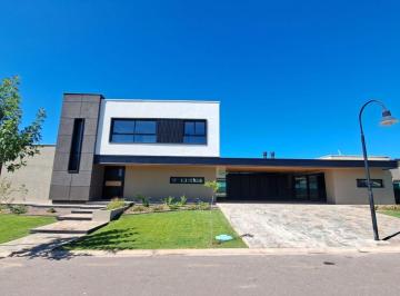 Casa de 6 ambientes, Luján de Cuyo · Espectacular Casa a Estrenar en Barrio Gran Boedo, Luján de Cuyo