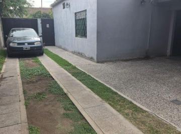 Casa de 5 ambientes, Morón · Local con Vivienda
