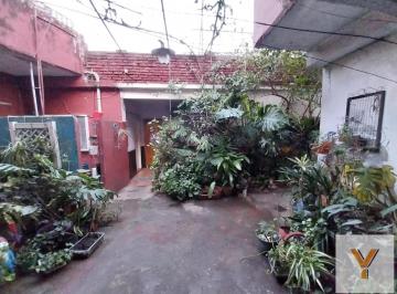 Casa · 200m² · 4 Ambientes · 3 Cocheras · Casa en Venta - 3 Dorm. 2 Baños - Villa Ballester