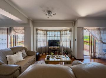Departamento · 158m² · 5 Ambientes · 1 Cochera · Departamento en Parque Chacabuco