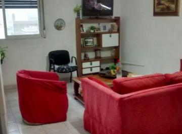 Departamento · 4 Ambientes · Departamento - Parque Patricios