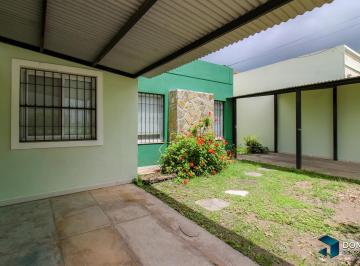 Casa · 110m² · 2 Dormitorios · 2 Cocheras · Venta Casa Cielos del Sur