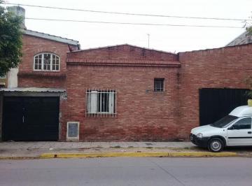 Casa · 100m² · 4 Ambientes · Casa en Banfield