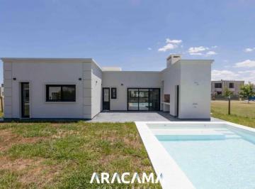 Casa · 169m² · 5 Ambientes · 2 Cocheras · Casa en Venta en El Barrio Privado San Felipe - Canning