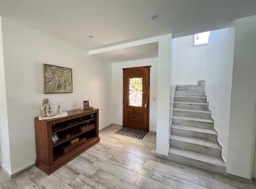Casa · 209m² · 4 Ambientes · 1 Cochera · Casa en Venta en El Cantón Norte, El Cantón, Escobar