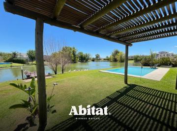 Casa · 157m² · 4 Ambientes · 1 Cochera · Casa en Venta en El Cantón Norte, El Cantón, Escobar