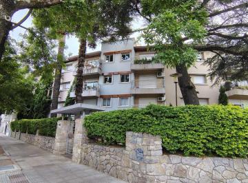 Departamento · 70m² · 3 Ambientes · 1 Cochera · Departamento - Banfield