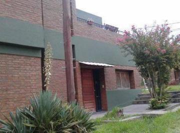 Casa · 180m² · 5 Ambientes · 1 Cochera · Casa en Cuesta Colorada