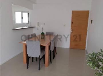 Departamento · 62m² · 2 Dormitorios · 1 Cochera · Departamentos Em Venta en La Plata, 2 Dorm.