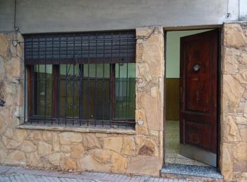 Departamento · 130m² · 6 Ambientes · Terreno en Remedios de Escalada