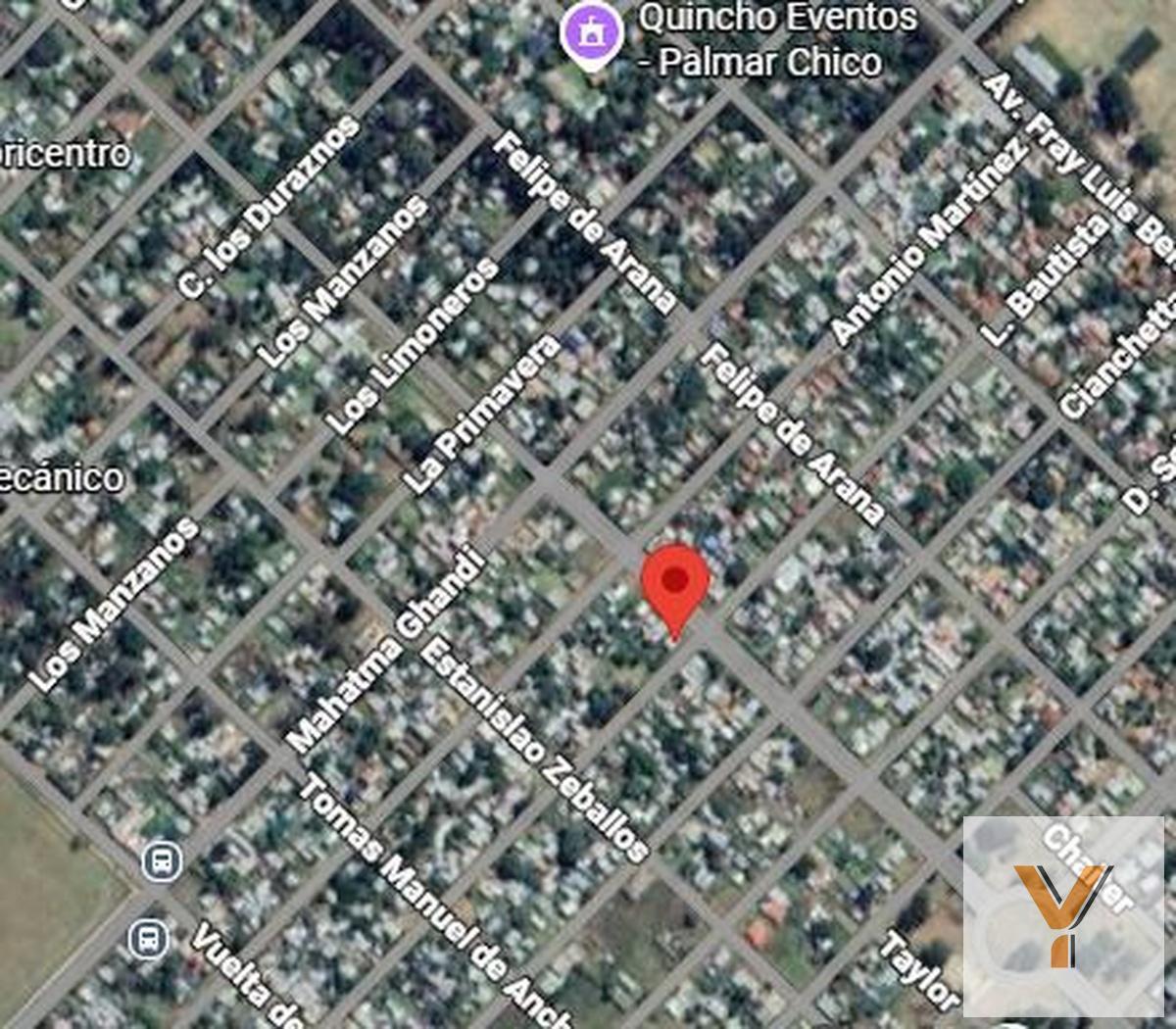Casa 2 dorm, 80m² con patio y parrilla — Godoy Cruz y Bautista