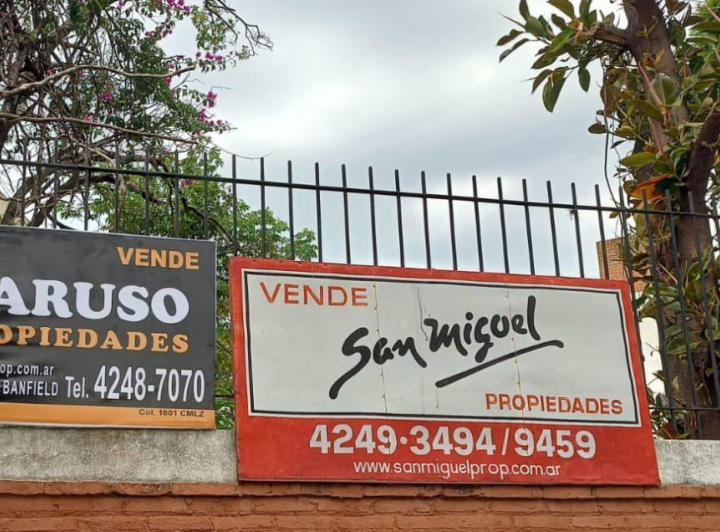 Terreno · 179m²