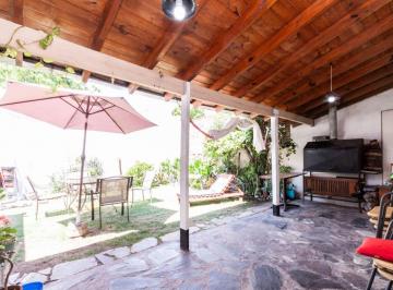Casa de 3 ambientes, Almirante Brown · Venta Casa Adrogue