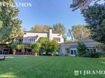 1 · Casa en Venta en San Isidro - Santa Rita - 5 Dorm.