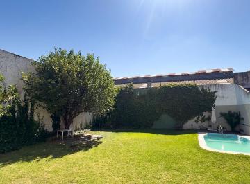 imagen1 · Casa con Gran Jardin y Piscina 5 Dorm., 4 Cocheras