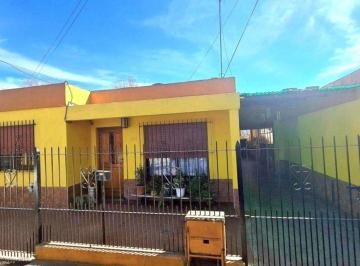 Casa Venta 400m² de 5 ambientes · Casa en Venta Multifliar Claypole