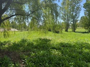 Terreno en Venta   · Excelente Lote en Entorno Natural