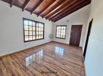 Casa · 185m² · 7 Ambientes · 3 Cocheras · Casa Multifamiliar con Garage y Quincho