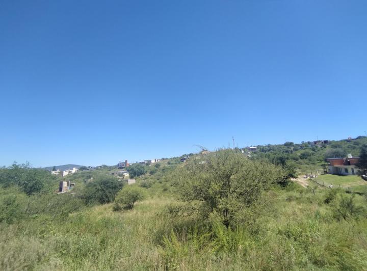 Terreno · 942m²