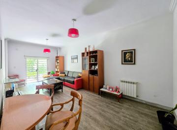 Departamento · 85m² · 3 Ambientes · 1 Cochera · Departamento con Patio Planta Baja - Ramos Mejía