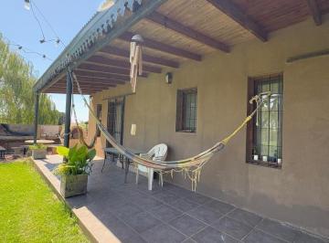 Casa · 291m² · 6 Ambientes · 1 Cochera · Venta Casa 5 Amb - 1.8 Hectáreas - Pergamino