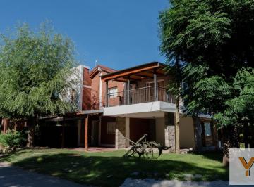 Edificio · 230m² · 15 Ambientes · Complejo de Cabañas - 9 Dorm. 6 Baños - 487 m² - San Luis