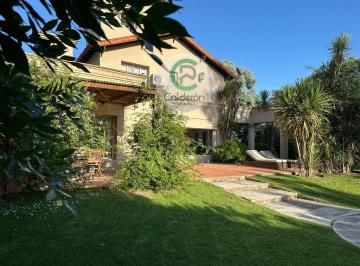 Casa · 315m² · 5 Ambientes · 1 Cochera · Casa en Venta Country Club San Diego