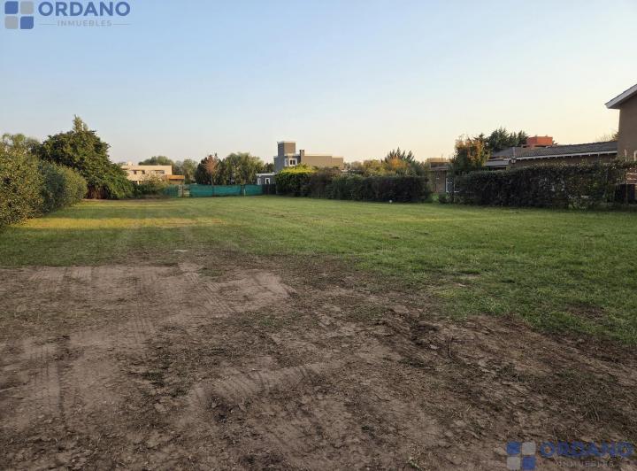 Terreno · 900m²