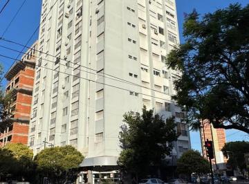 Departamento · 90m² · 5 Ambientes · Departamento de 3 Dorm., La Plata