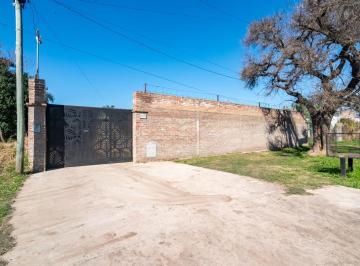 Casa · 235m² · 3 Ambientes · 2 Cocheras · En Venta Gran Propiedad en Santo Tome