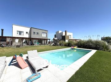 Casa · 169m² · 5 Ambientes · 1 Cochera · Casa en Alquiler en San Sebastián - Área 7, Escobar, G. B. a. Zona Norte
