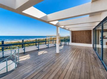 Foto1 · Hermoso Penthouse con Una Ubicación Privilegiada de La Brava