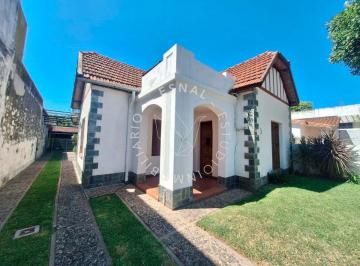 Casa de 6 ambientes, Villa Gobernador Gálvez · Retasada! Hermosa Casa en Villa Gobernador Galvez