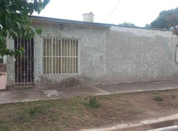Casa de 4 ambientes, Godoy Cruz · Casa en Venta Carrodilla Lujan de Cuyo - Para Uso Residencial o Comercial!