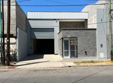 Local comercial · 400m² · Alquiler - Galpón. Neuquén Capital.