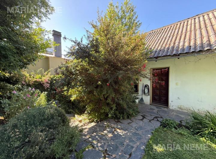 Casa · 159m² · 5 Ambientes · 1 Cochera