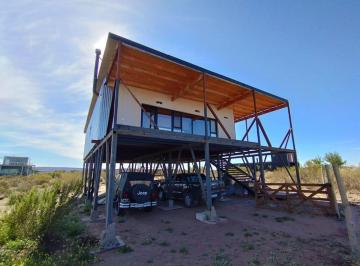 Casa · 110m² · 4 Ambientes · 1 Cochera · Venta - Casa de Dos Habitaciones Amoblada - Chocon Medio - B° Privado