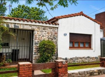 Foto · Casa en Venta en Villa Cabrera, con Planos Aprobados E Ideal Para Vivir en Familia