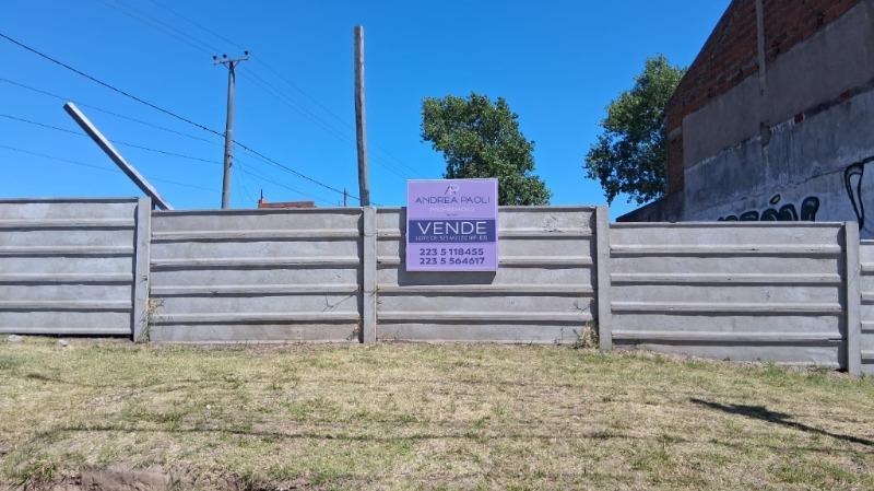 Excelente terreno en zona C3 para construir locales, galpones etc. Muy bien comunicado