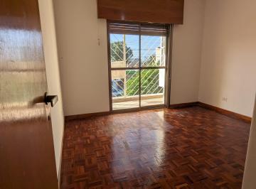 Planta Alta - Dormitorio principal · Casa con Local Comercial en Barrio Centro