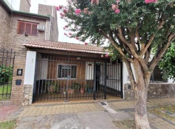 Casa de 5 ambientes, Rosario · Casa en Venta en Fisherton - Solar Entre Benegas y Navarro