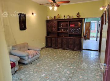 PH · 88m² · 4 Ambientes · PH en Pb Al Contrafrente (Ideal Mejoras)