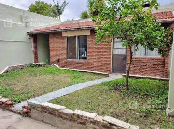 PH · 88m² · 4 Ambientes · PH en Pb Al Contrafrente (Ideal Mejoras)