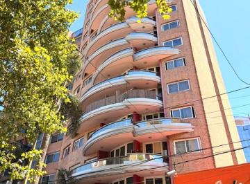 Departamento de 4 ambientes, La Matanza · Exclusiva Unidad de 4 Ambientes con Cochera - Categoria y Amenities - Zona Centro // Espora 153